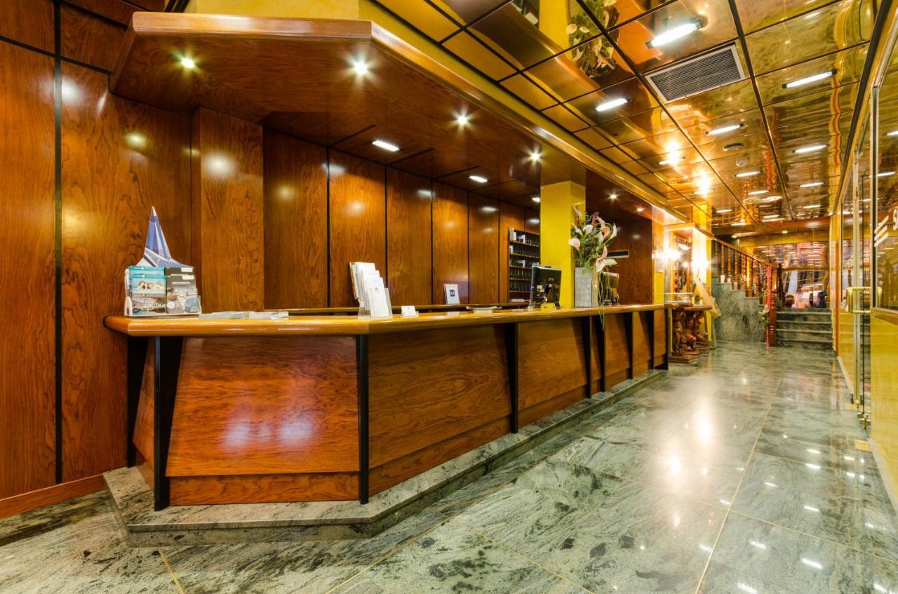 Yomo Eureka Hotell Andorra la Vella Exteriör bild