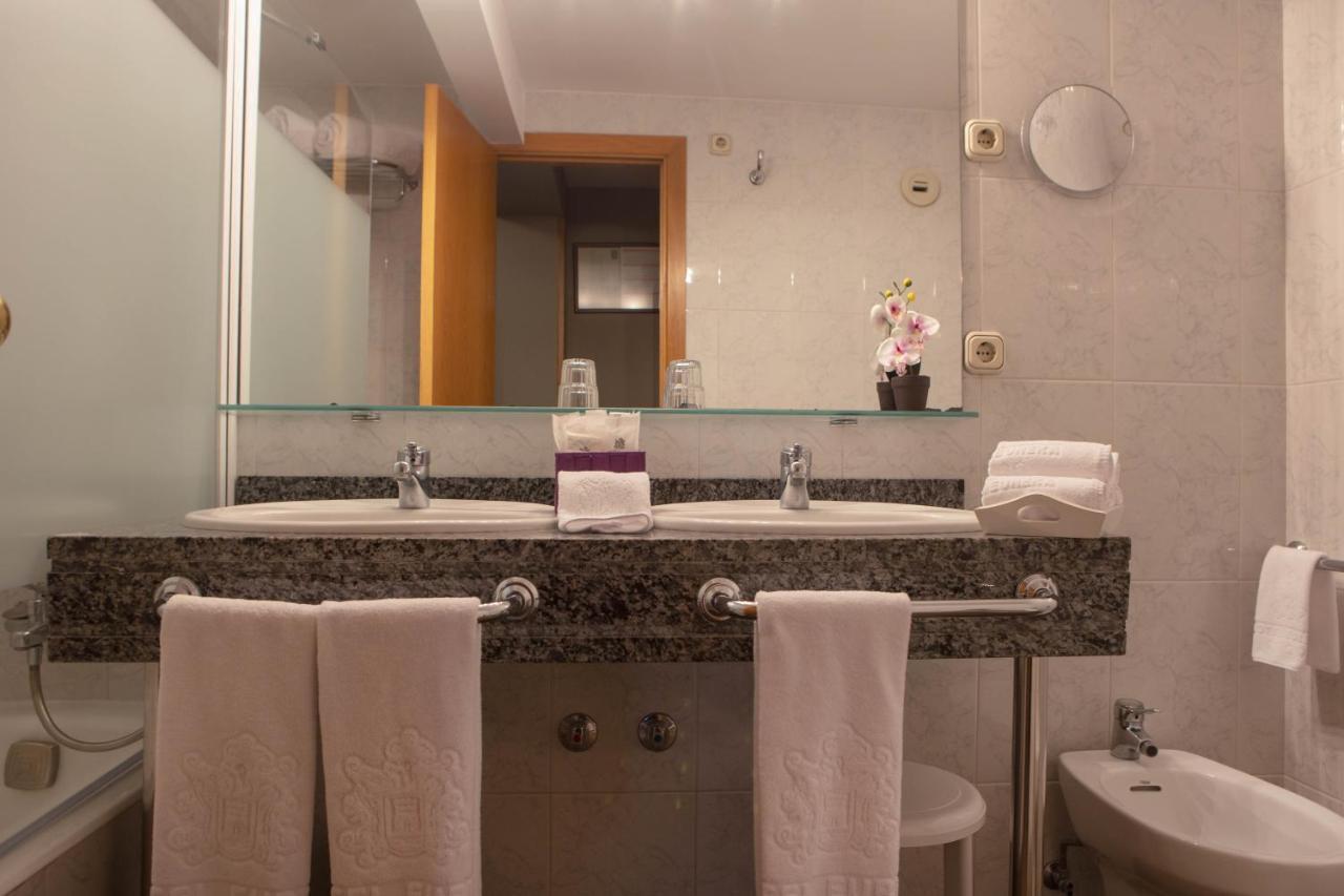 Yomo Eureka Hotell Andorra la Vella Exteriör bild