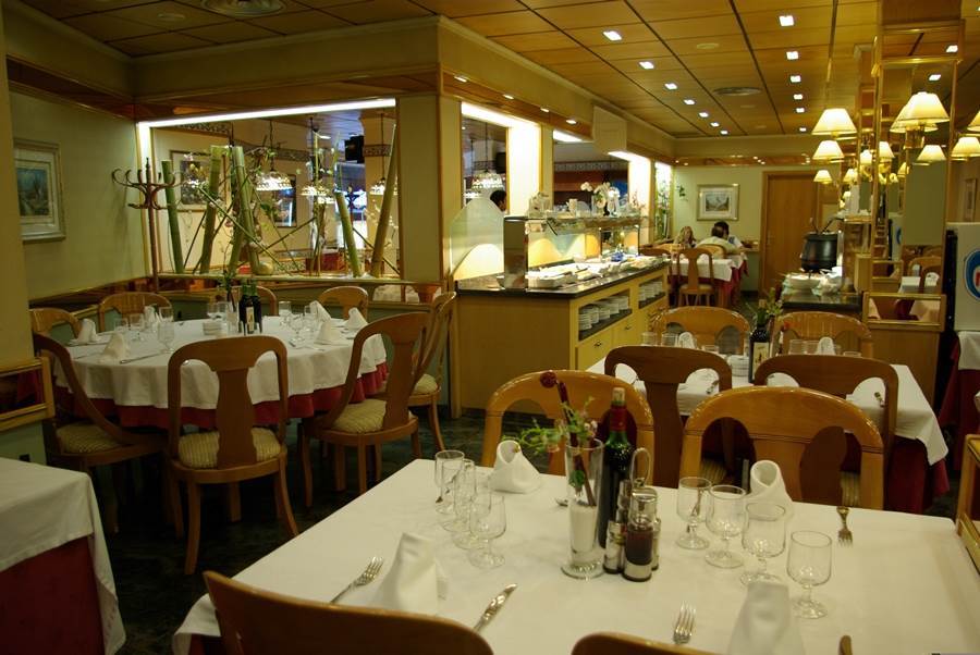 Yomo Eureka Hotell Andorra la Vella Exteriör bild